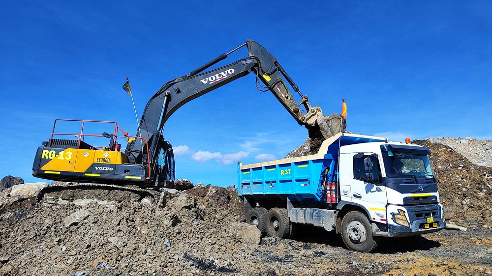 Excavator loading a tipper truck with spoil